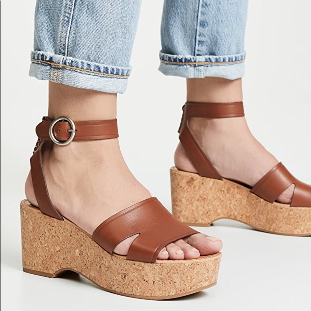 NWT Dolce Vita Platform Tan Buckle Strap Sandals